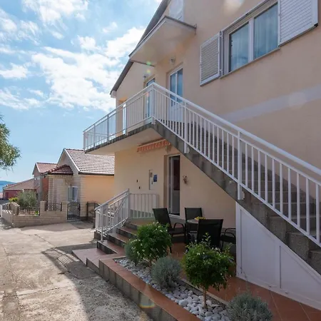 Apartment Mare *